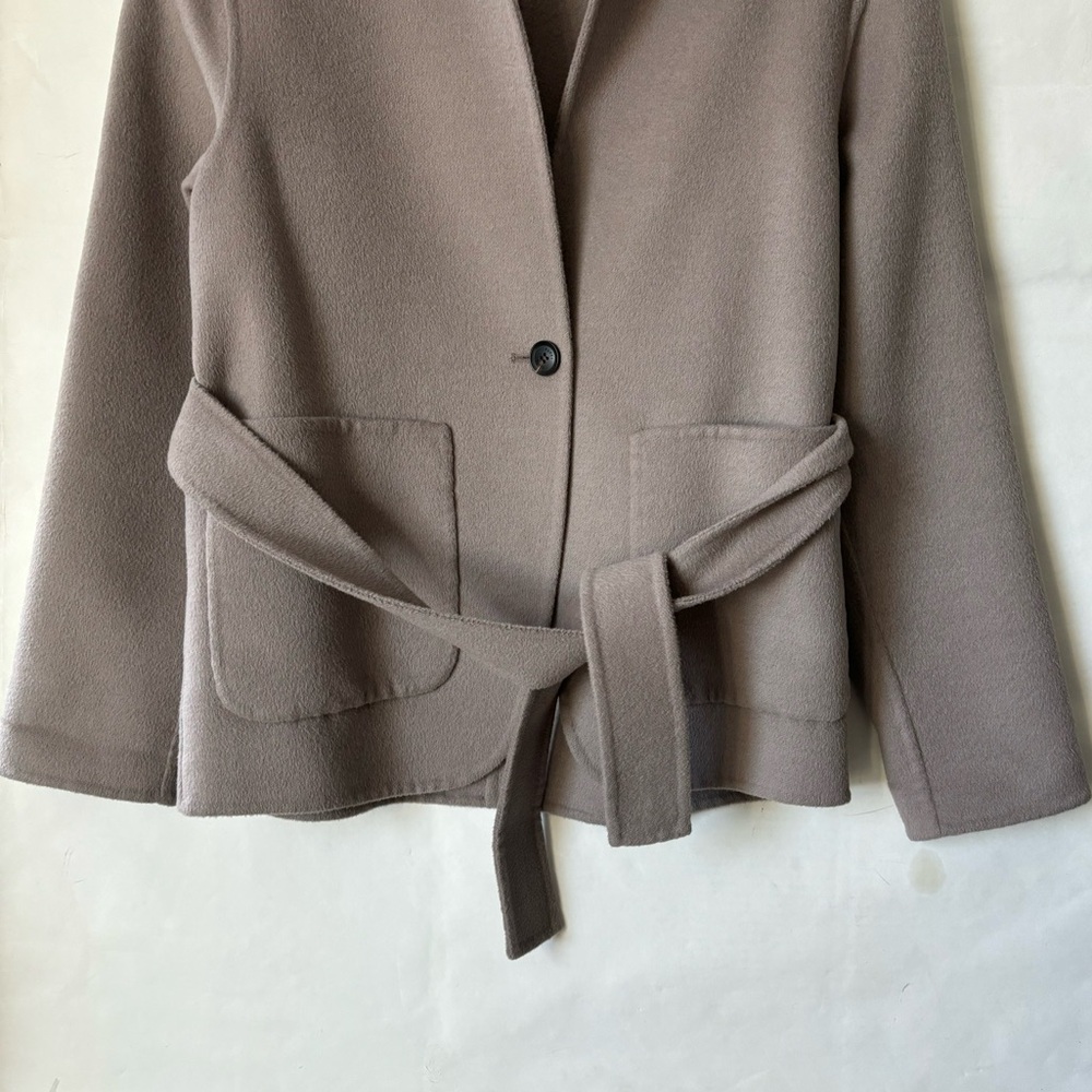 GUCCI Belted Blazer Jacket Neutral Gray Size 40 - Picture 4 of 17